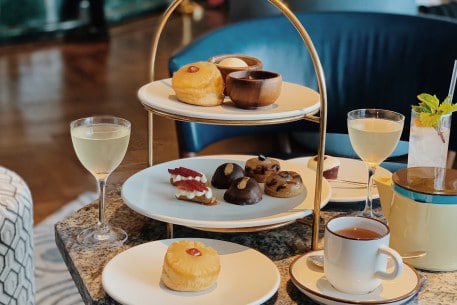 Fancy Tea Lyaness