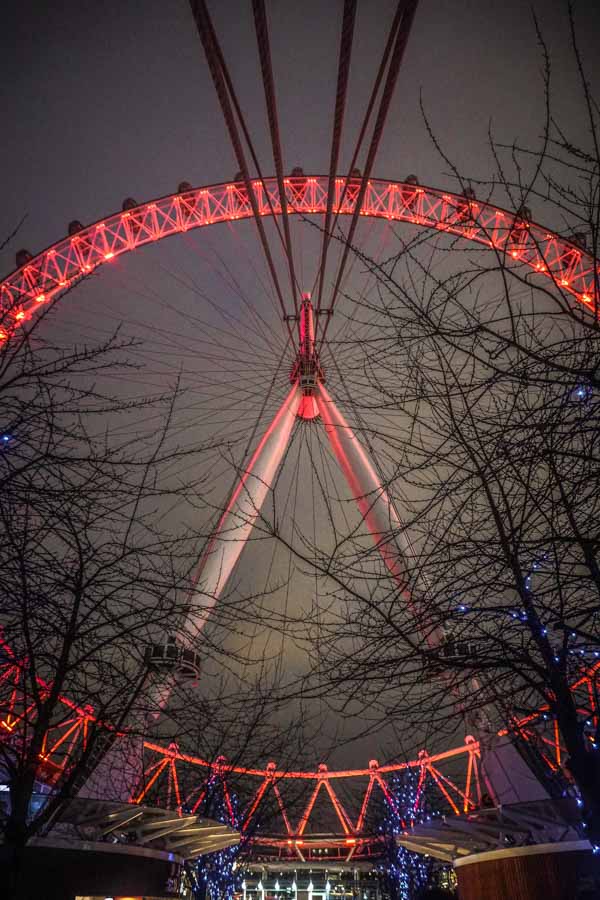 london tourist attractions at night