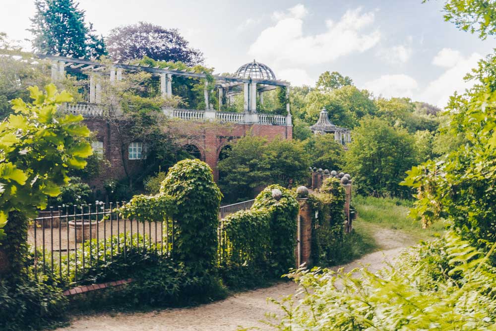 Hill Garden & Pergola