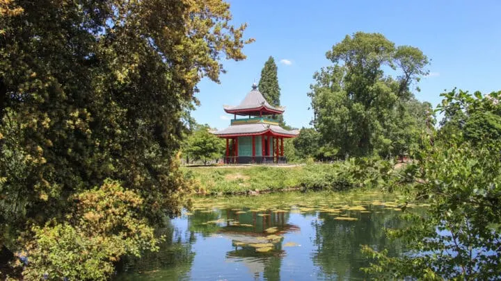 Time to Explore: Victoria Park