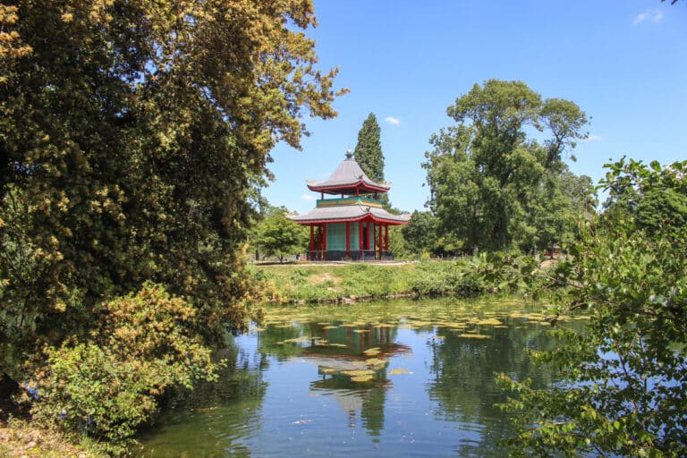 Time to Explore: Victoria Park