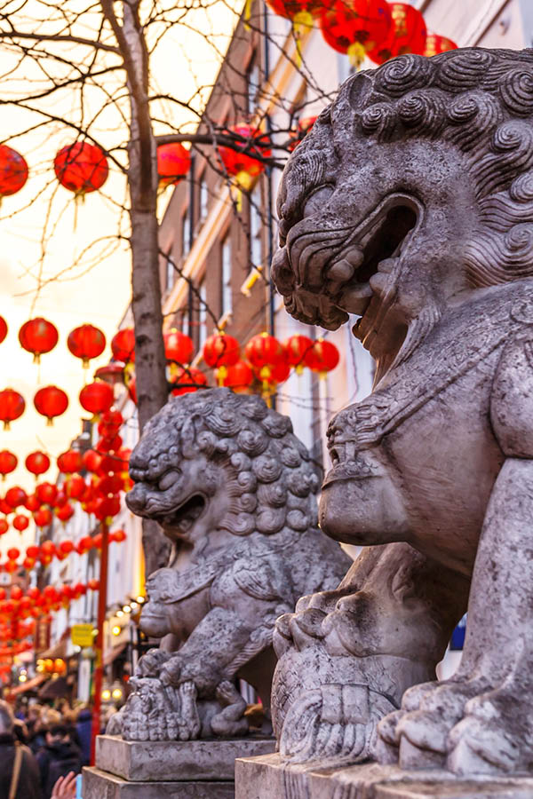 visit chinatown london