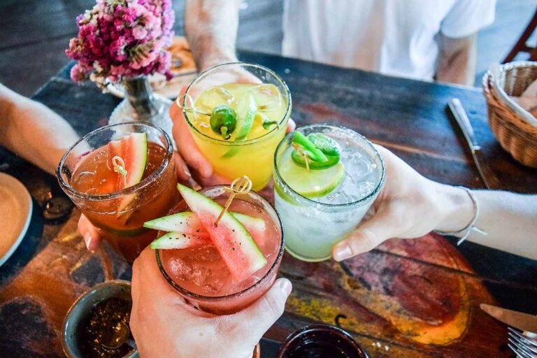 Best Bars in Canary Wharf: From Rooftop Hangouts to Swanky Cocktails