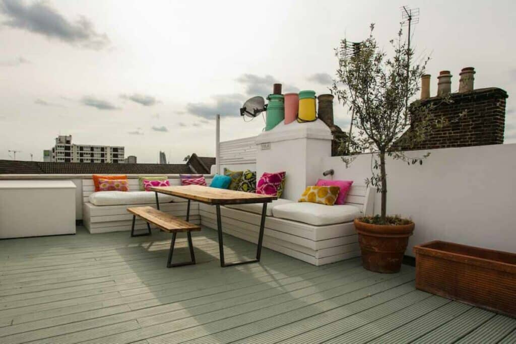 Trippy Apartment with Rooftop Terrace