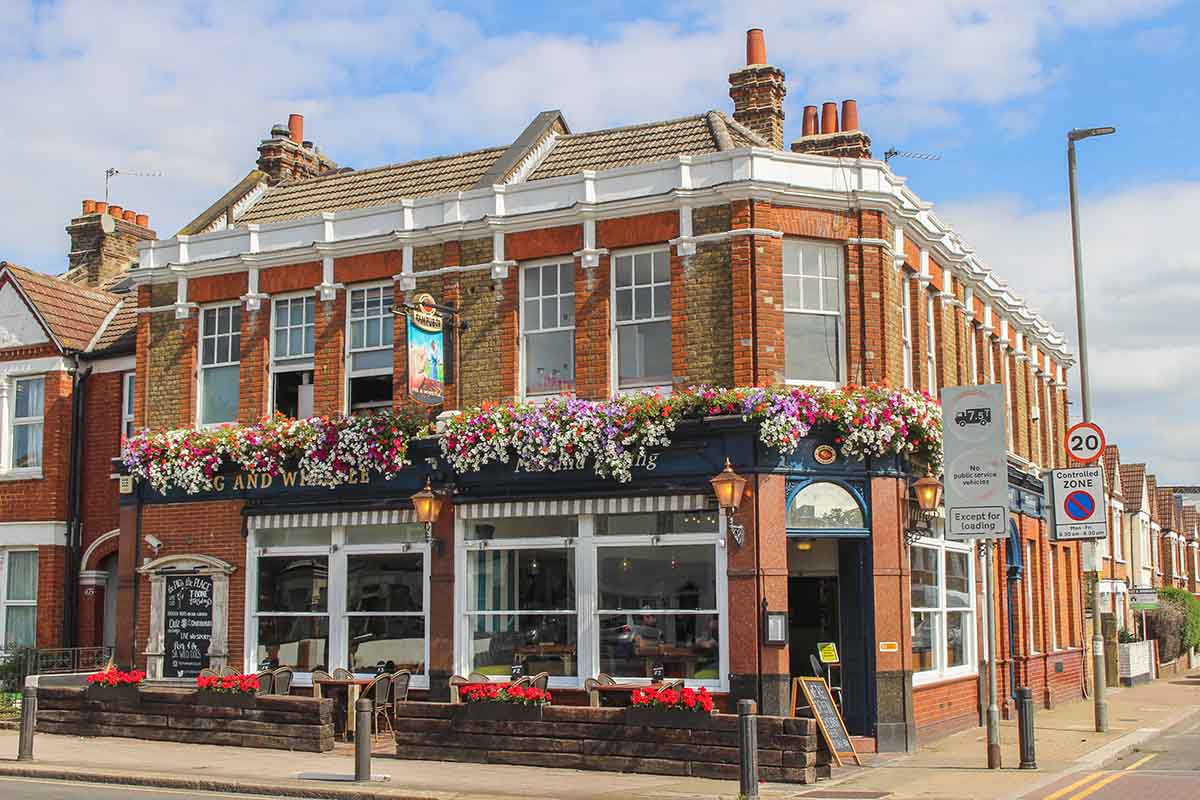 Best Pubs in Wimbledon — London x London