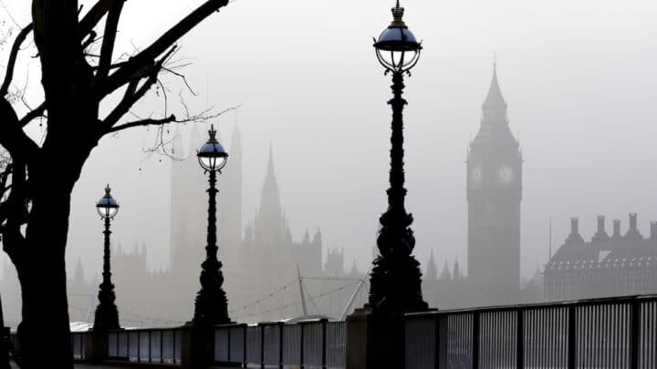 London Fog: What Was The Great Smog of London in 1952?