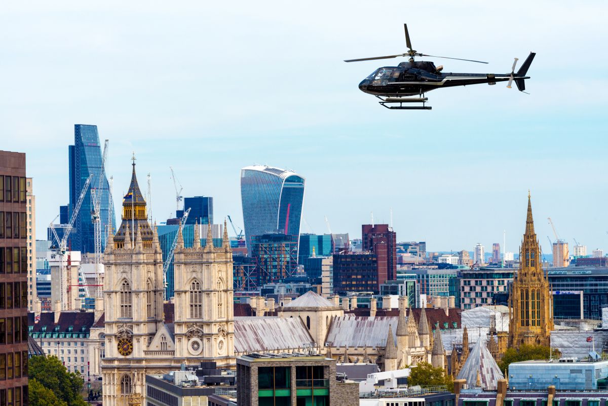 helicopter tour experience london