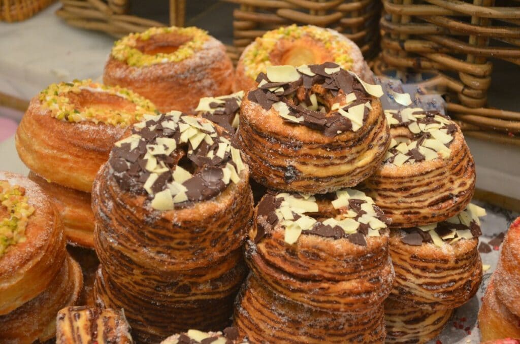 Lots of cronuts together