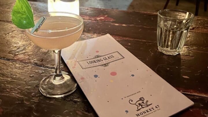 Innovative Drinks and a (Not So) Secret Room: Looking Glass Cocktail Club Review 