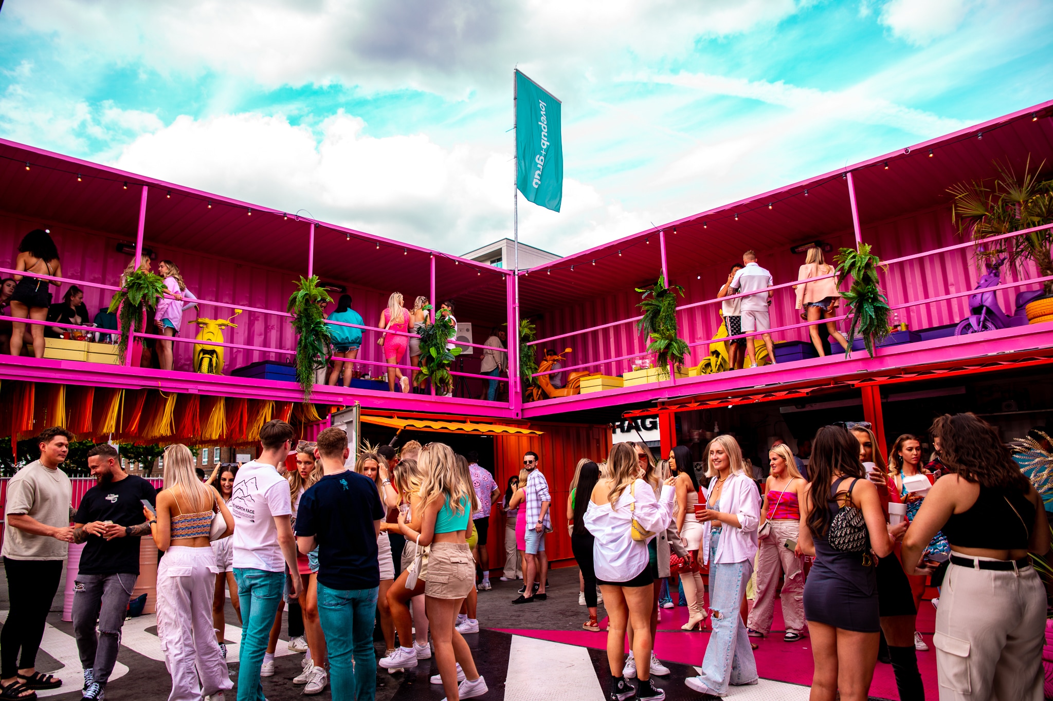 Love Pub + Grub is here all summer for some fun in the sun