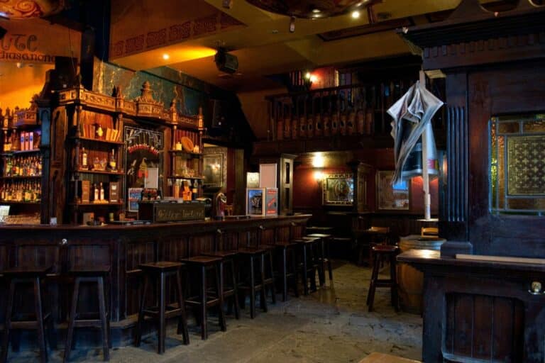 The Best Pubs in Stoke Newington for Craft Beer and Cosy Vibes