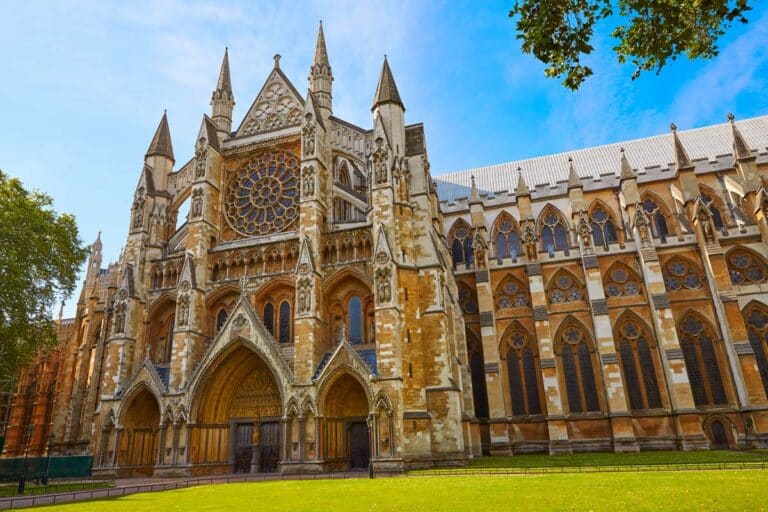 Who’s Buried in Westminster Abbey? A Handy Guide to Westminster Abbey’s Famous Residents