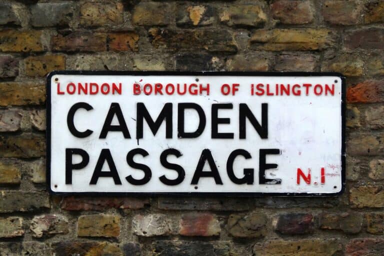 Time to Explore: Camden Passage, Islington
