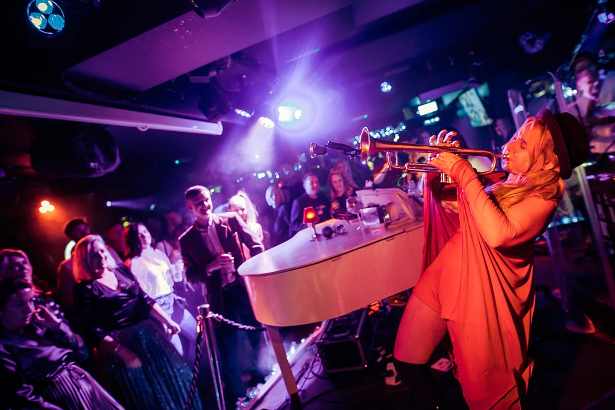 How to Throw a Christmas Party in London That’s Actually Good