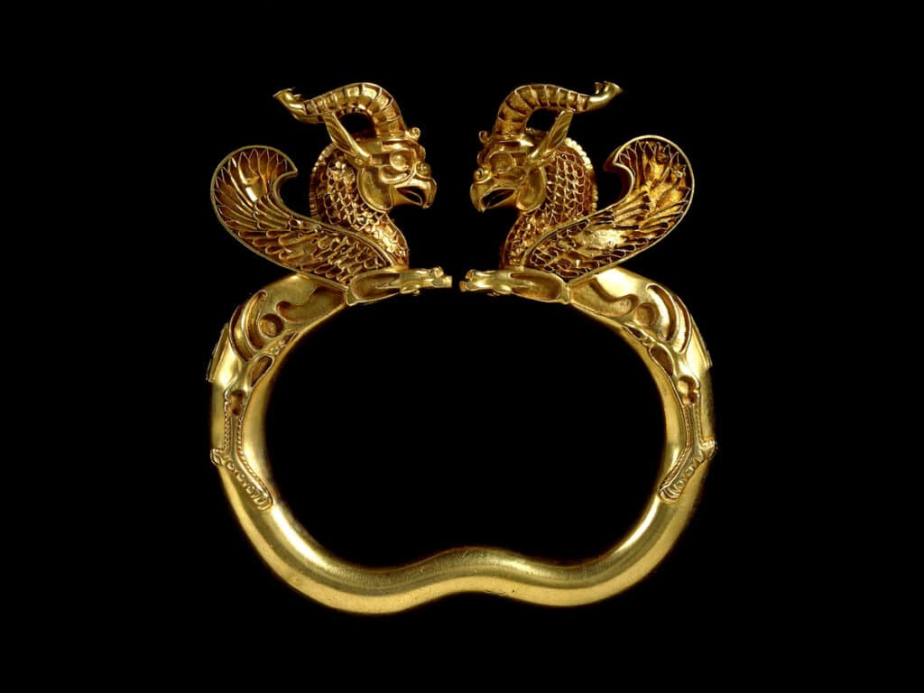Armlet © The Trustees of the British Museum