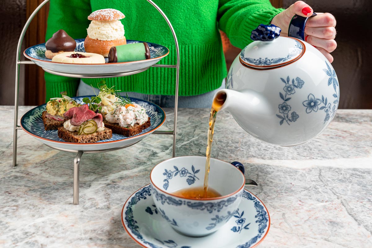 7 Coronation Afternoon Teas Fit for a King— London x London