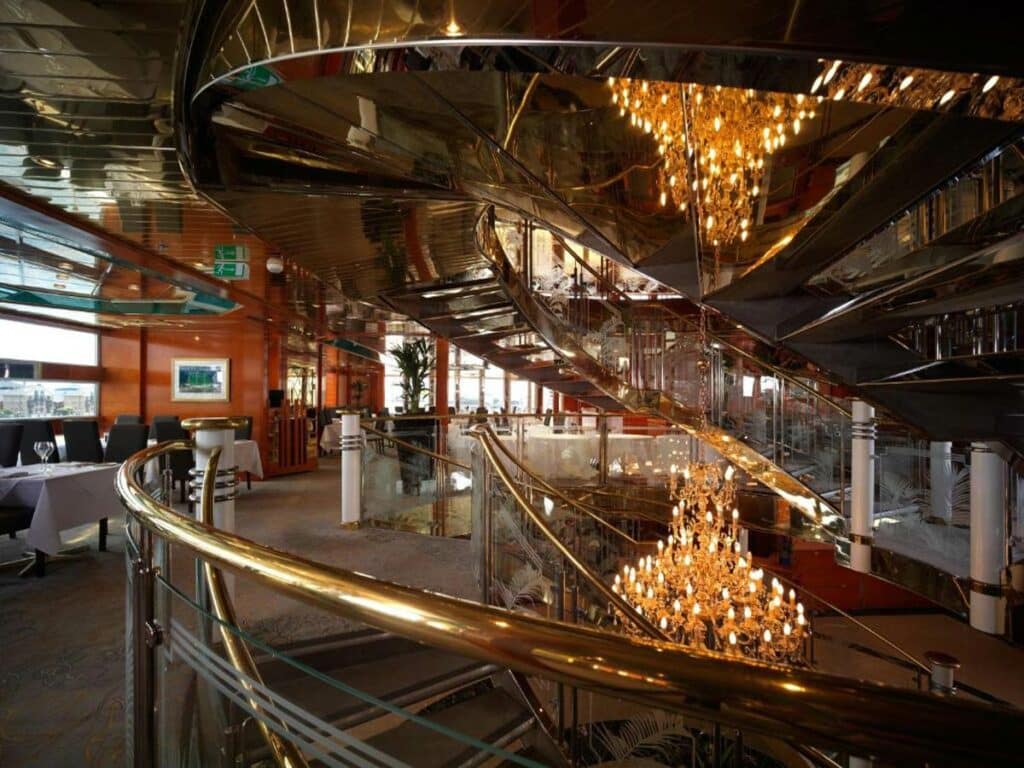 cruise boat hotel london Sunborn London Yacht Hotel
