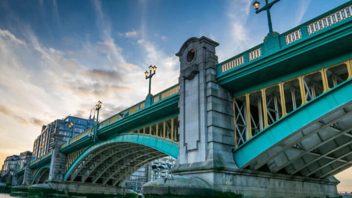 Get Ready for The London Sheep Drive: A 50 Sheep Hustle Across Southwark Bridge