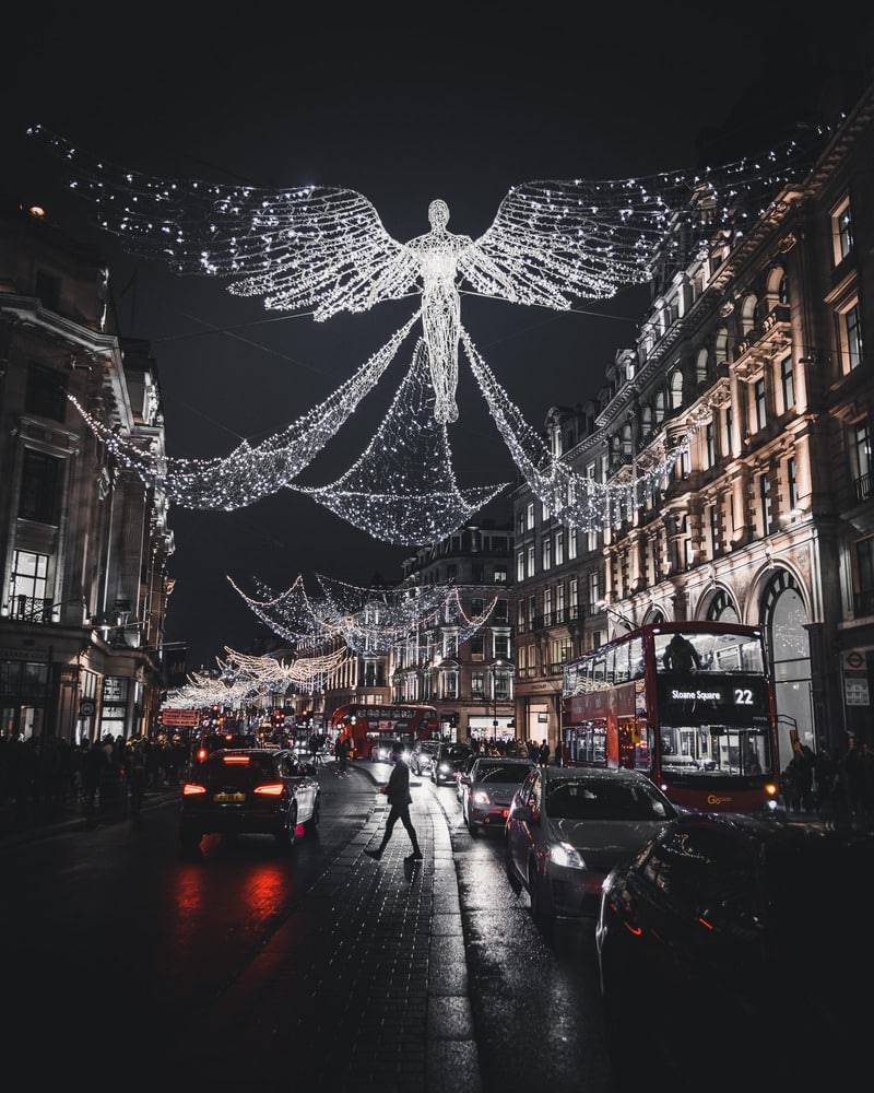 is london a good place to visit at christmas