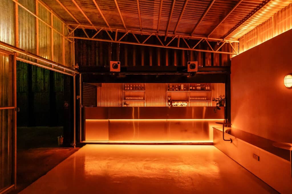 The room in radial