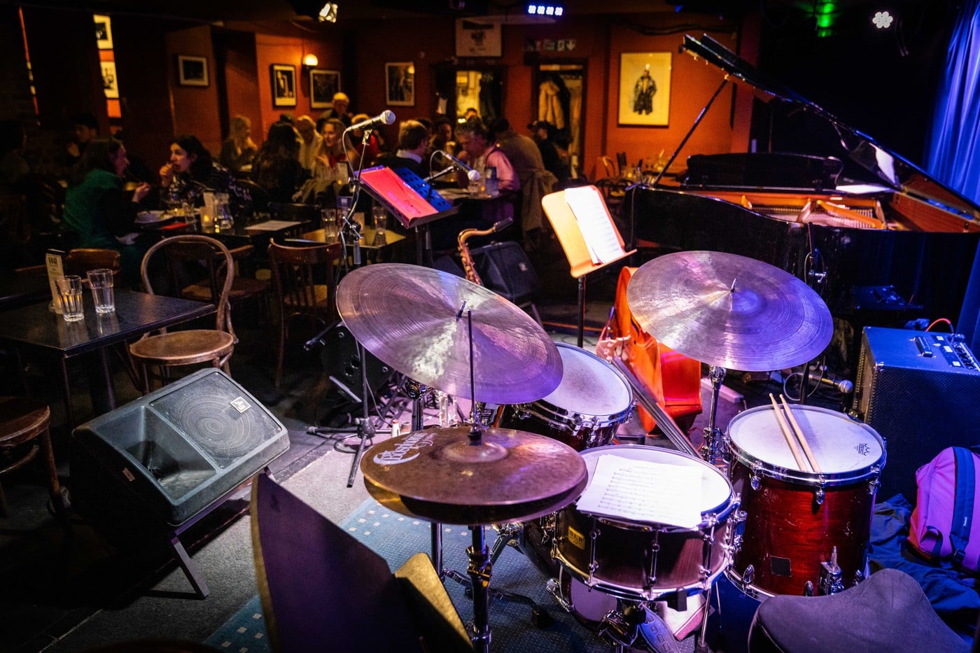 Inside 606 Club, Chelsea